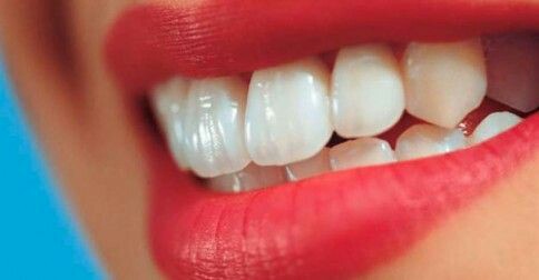 Beauty :) 3 Hacks για λευκά δόντια
